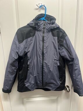 L.L.Beans women’s 3 in 1 jacket waterproof windproof zip out liner SZ S